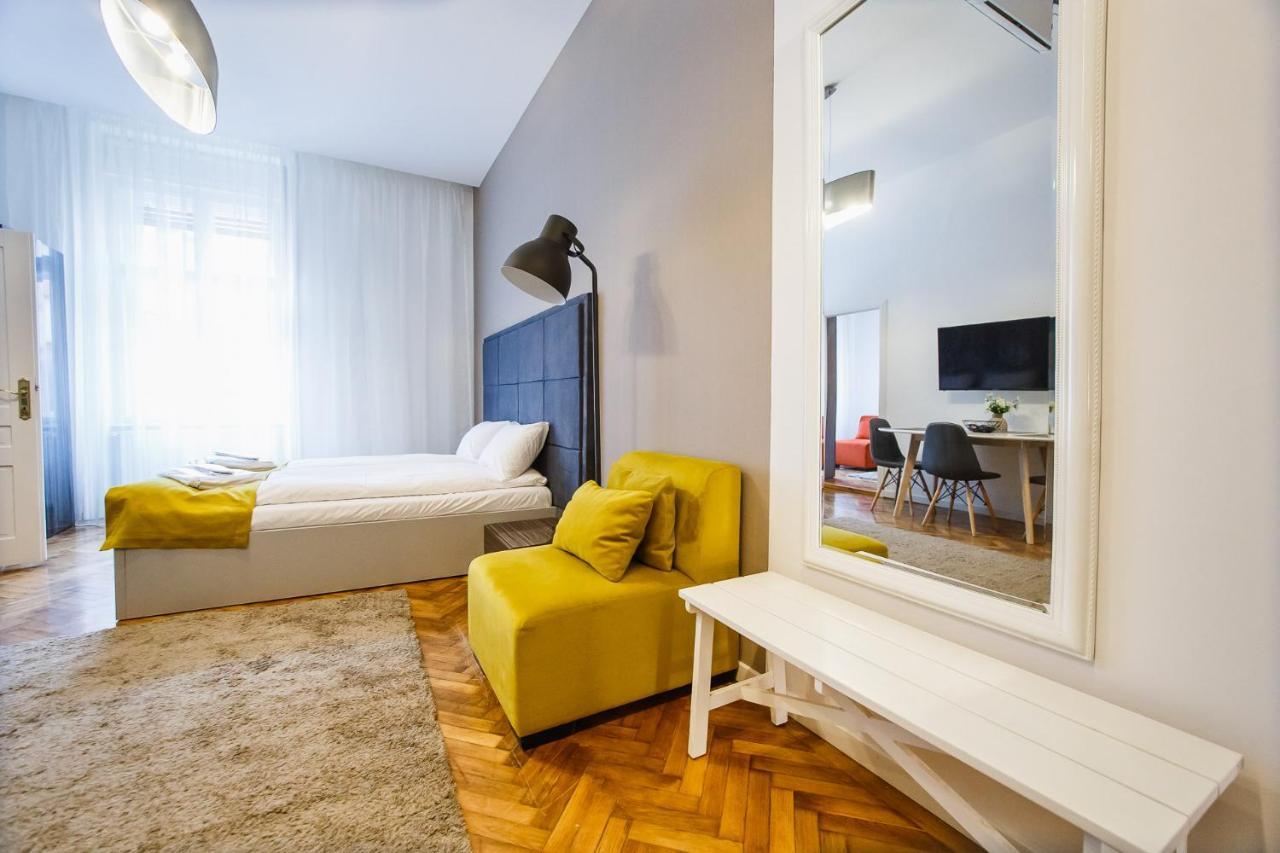 אורדאה Eat It Cozy Downtown Apartments מראה חיצוני תמונה