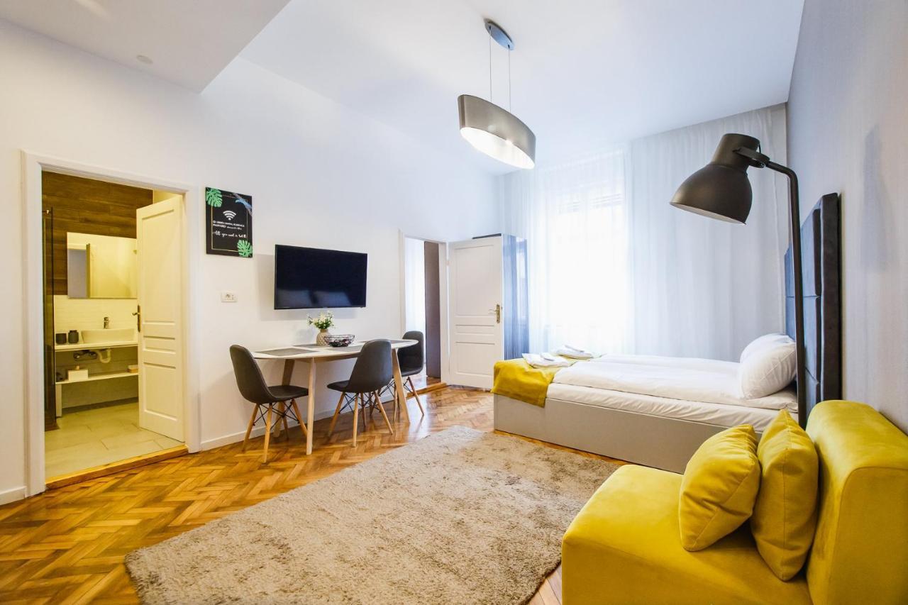 אורדאה Eat It Cozy Downtown Apartments מראה חיצוני תמונה